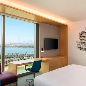 4* Hotel Aloft Creek